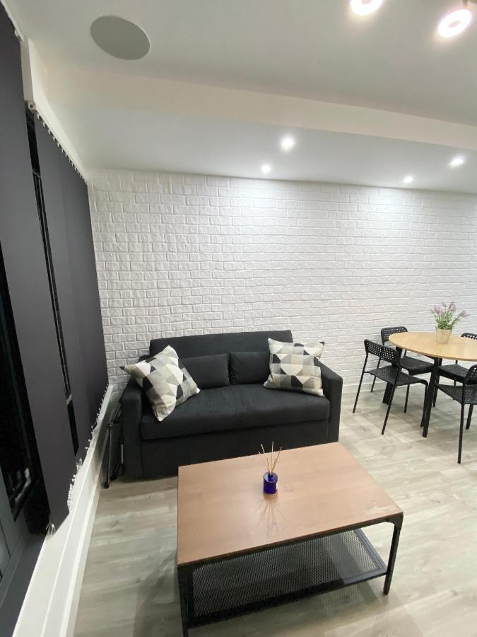 One Bed Apartment - City Centre Manchester Exterior photo
