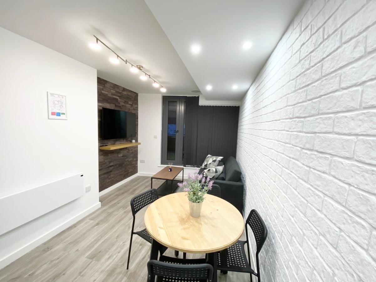 One Bed Apartment - City Centre Manchester Exterior photo