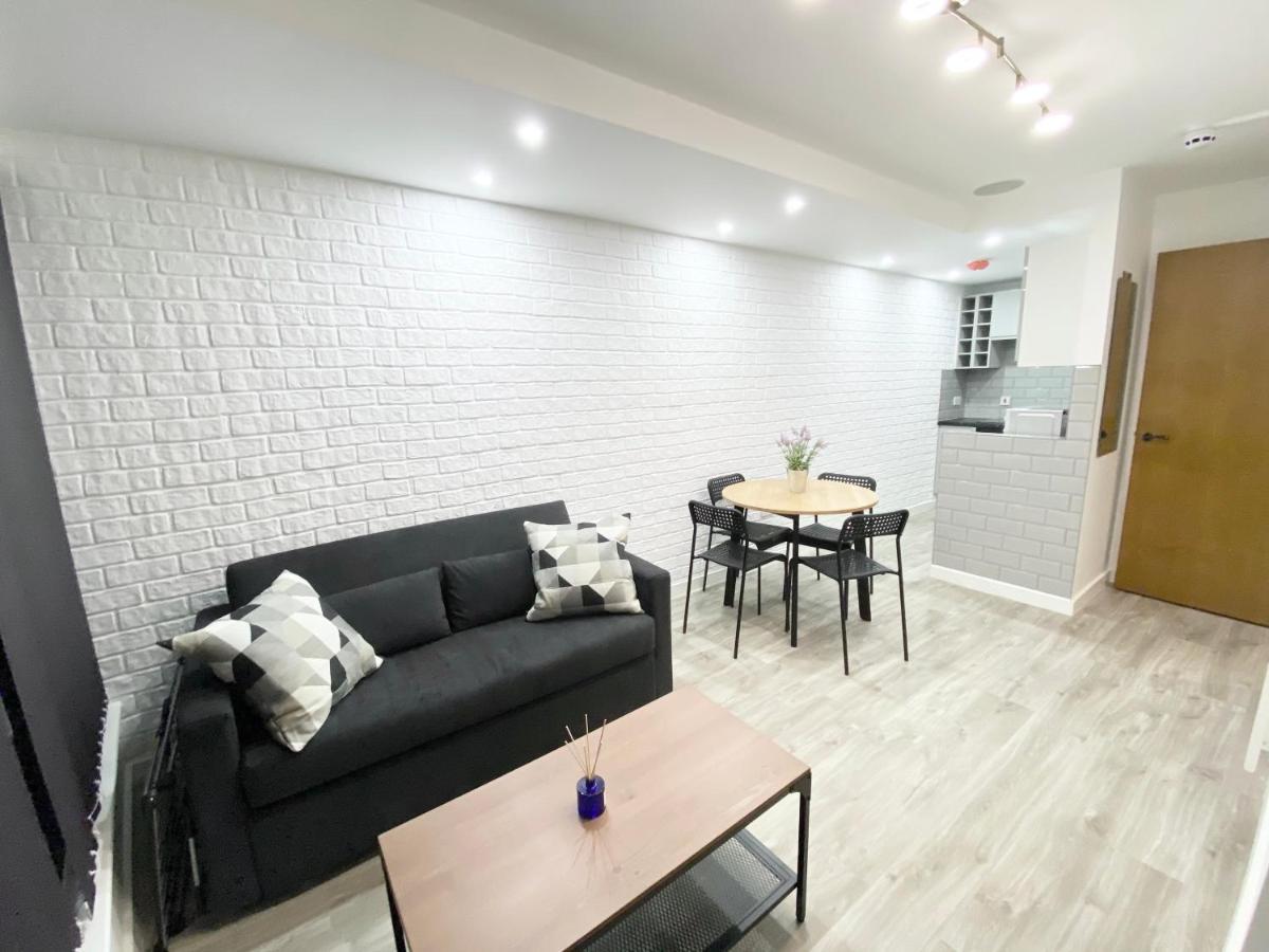 One Bed Apartment - City Centre Manchester Exterior photo